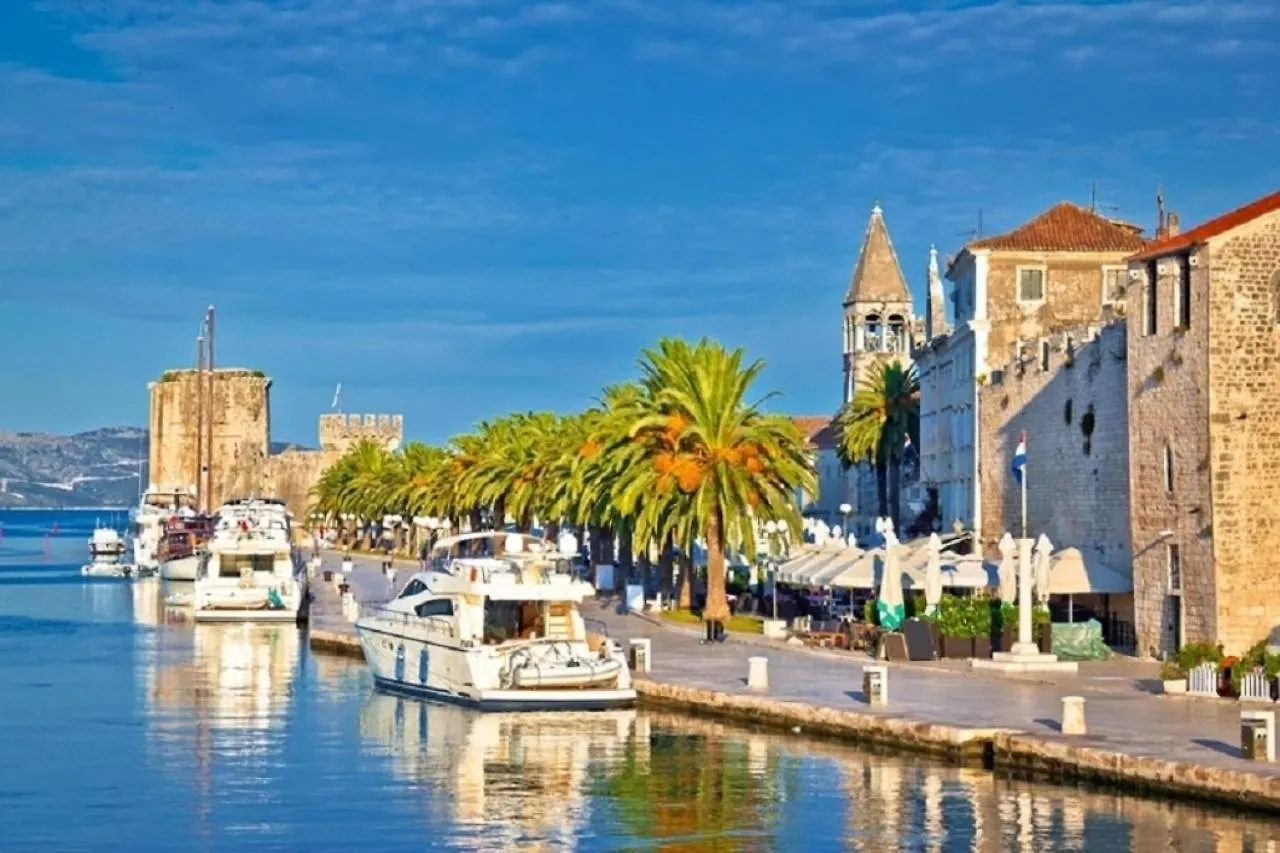 Apartment Vesna - Comfortable Trogir