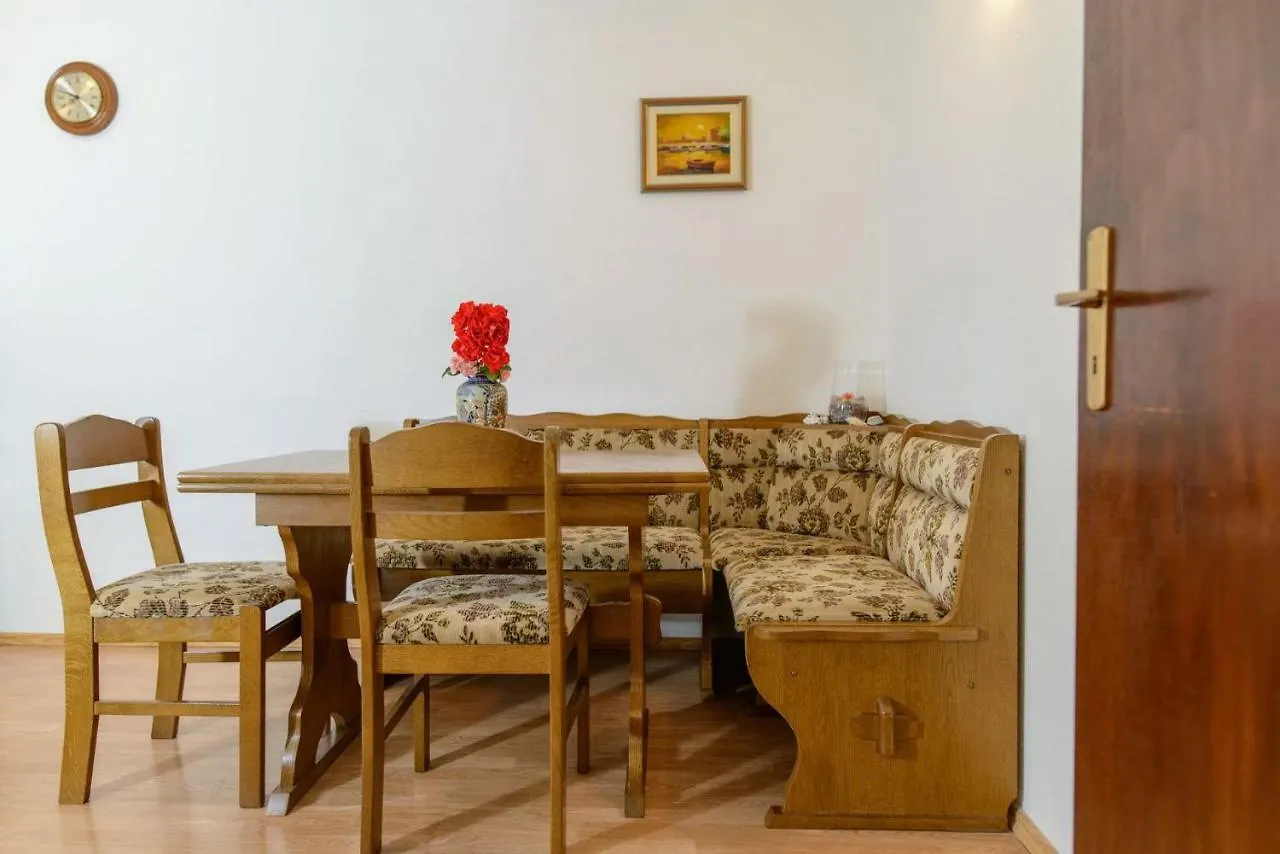 Apartment Vesna - Comfortable Trogir